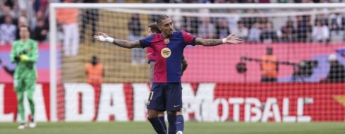 El Barça tira de épica para remontar tres goles del Celta y se queda a seis partidos de la liga