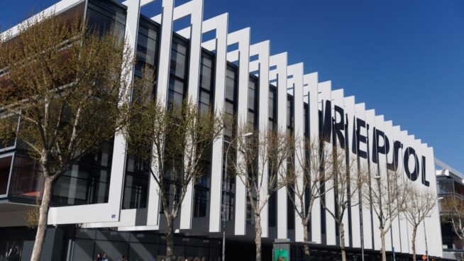 Repsol recortó un 62% sus beneficios en el primer trimestre del año