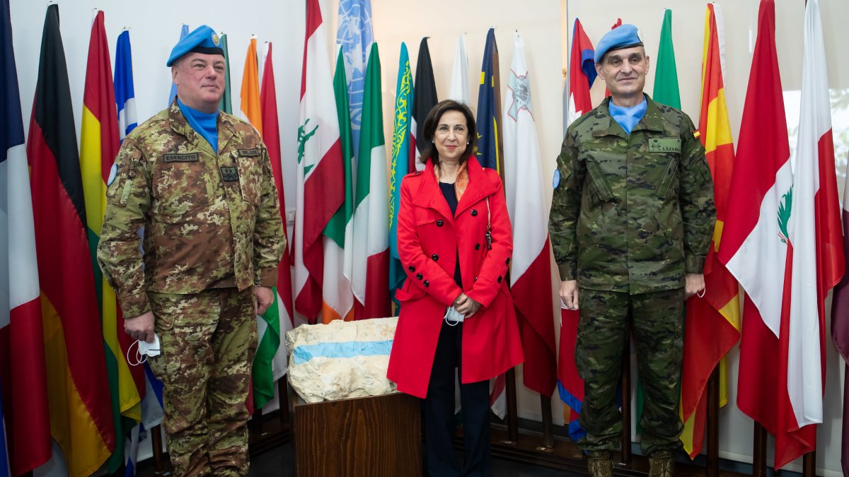 Robles aborda con la ONU el relevo del general español que dirige los ‘cascos azules’ en Líbano