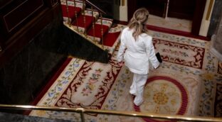 El núcleo duro de Yolanda Díaz se resquebraja por el plan de convertir Sumar en un partido