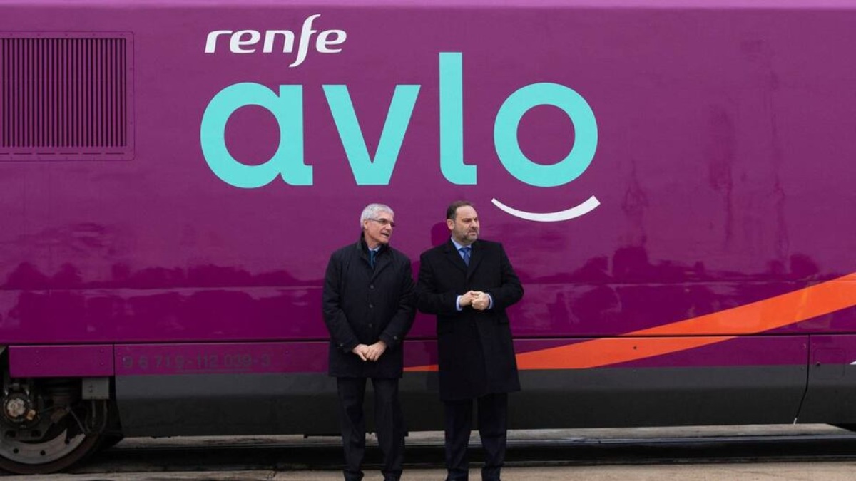 El expresidente de Renfe, acorralado por los enchufes de las amigas de Ábalos