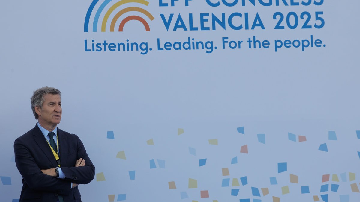 Feijóo mantiene una conversación con Sánchez más de veinticuatro horas después del apagón