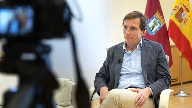 Altares en el poder: cuando la fe católica conquista los despachos de los políticos