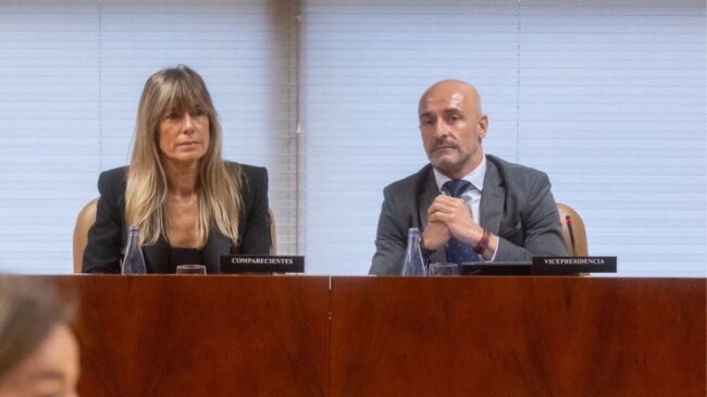 El PP elevará el dictamen de la comisión de Begoña Gómez a la Fiscalía