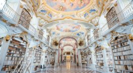 La biblioteca más grande del mundo: dentro de un monasterio y con más de 70.000 libros