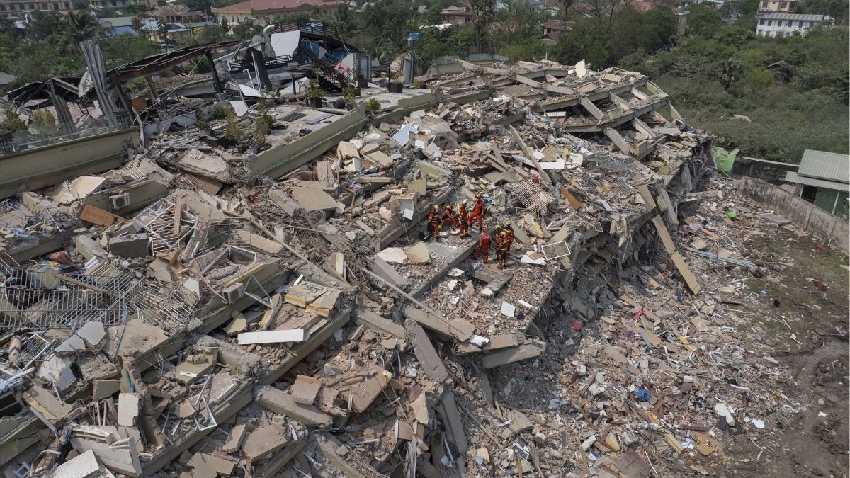 Ascienden a cerca de 2.900 los muertos por el terremoto en Birmania