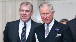Las idas y venidas de Carlos III y su hermano Andrés: dos ventajas y tres grandes estocadas