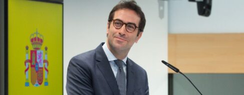 La inversión extranjera real cayó un 30% en 2024 y fue la más baja desde la covid