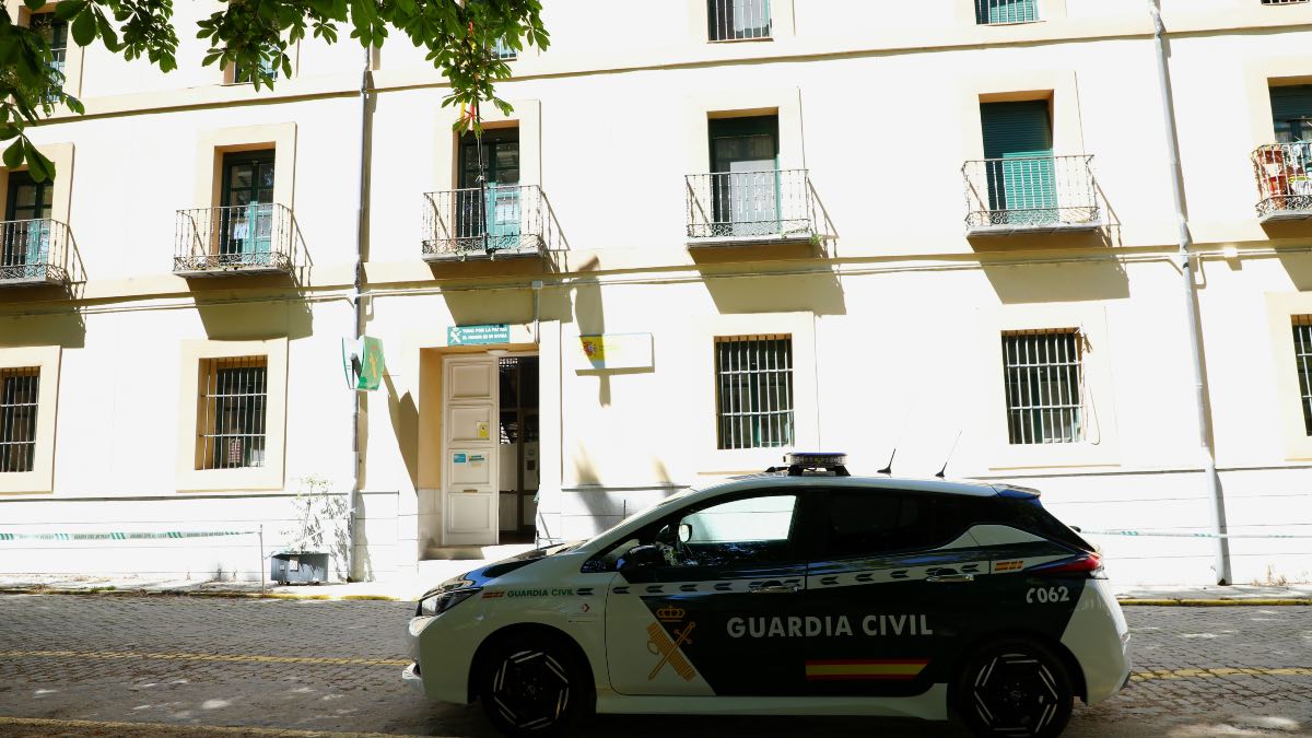 Un mando de la Guardia Civil pinchó la luz durante dos años en su vivienda del cuartel