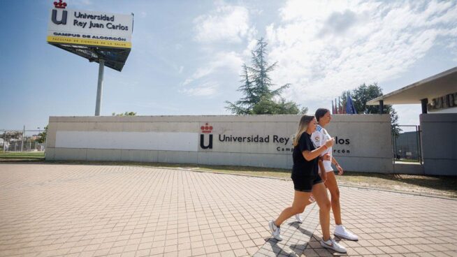 La Justicia tumba un polémico departamento al profesor que filtró el 'caso Cifuentes'