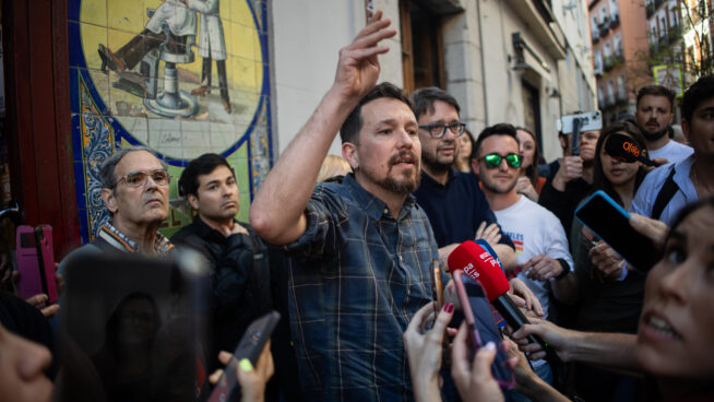 Iglesias recauda 31.000 euros en dos días para su bar: «Si donas 250 te canto una canción»