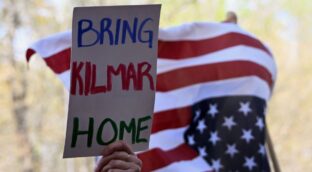 Ábrego García: ¿terrorista, delincuente camuflado o inocente padre de Maryland? 