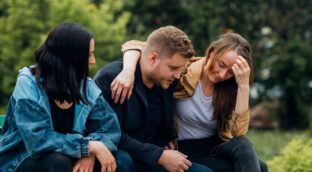 ¿Y si el estrés se contagia? Ser sociales también supone un peaje por la forma de relacionarnos