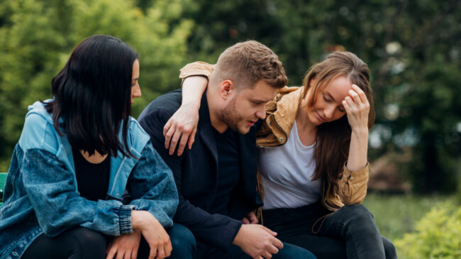 ¿Y si el estrés se contagia? Ser sociales también supone un peaje por la forma de relacionarnos