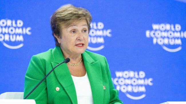 El FMI descarta una recesión económica por los aranceles, pero baja las perspectivas del PIB