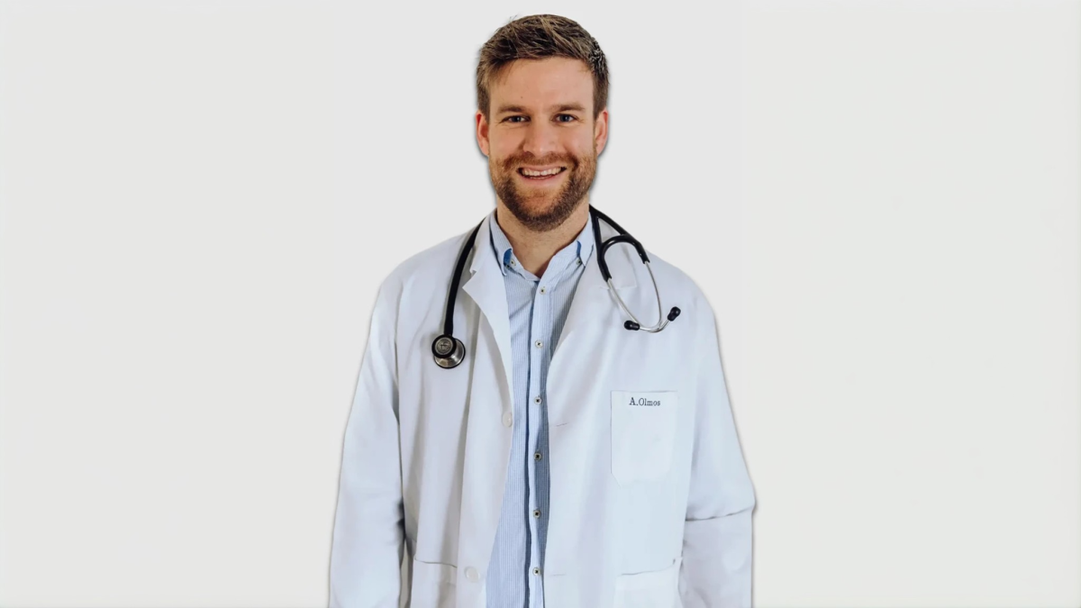 Estos son los siete hábitos silenciosos que te están envejeciendo, según el Dr. Olmos