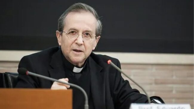 Eduardo Baura: «No podemos esperar un Papa perfecto, será un hombre que tendrá límites»