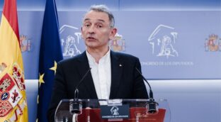 Izquierda Unida abre la puerta a salir del Gobierno por el aumento del gasto en defensa