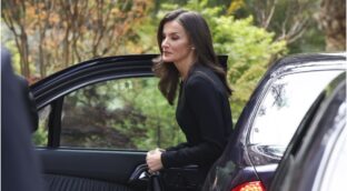 Una experta en protocolo señala cuatro errores que Letizia no podrá tener en el funeral del Papa