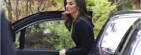 Una experta en protocolo señala cuatro errores que Letizia no podrá tener en el funeral del Papa