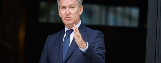 Feijóo critica la «ausencia de información sin precedentes» del Gobierno durante el apagón