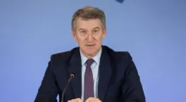 Feijóo tiende la mano al Gobierno ante la guerra comercial, pero con un plan «real» y estructural