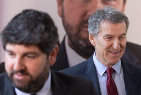 Feijóo, a Sánchez: «Hay más chiringuitos en el Gobierno que en la educación superior»