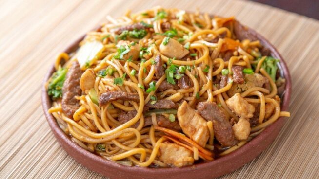 Fideos yakisoba: la receta original japonesa con raíces chinas