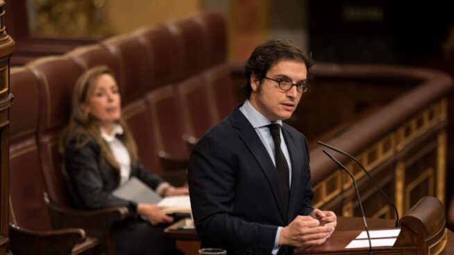 Vox denuncia que a los cristianos «se les está exterminando» y Occidente «mira a otro lado»