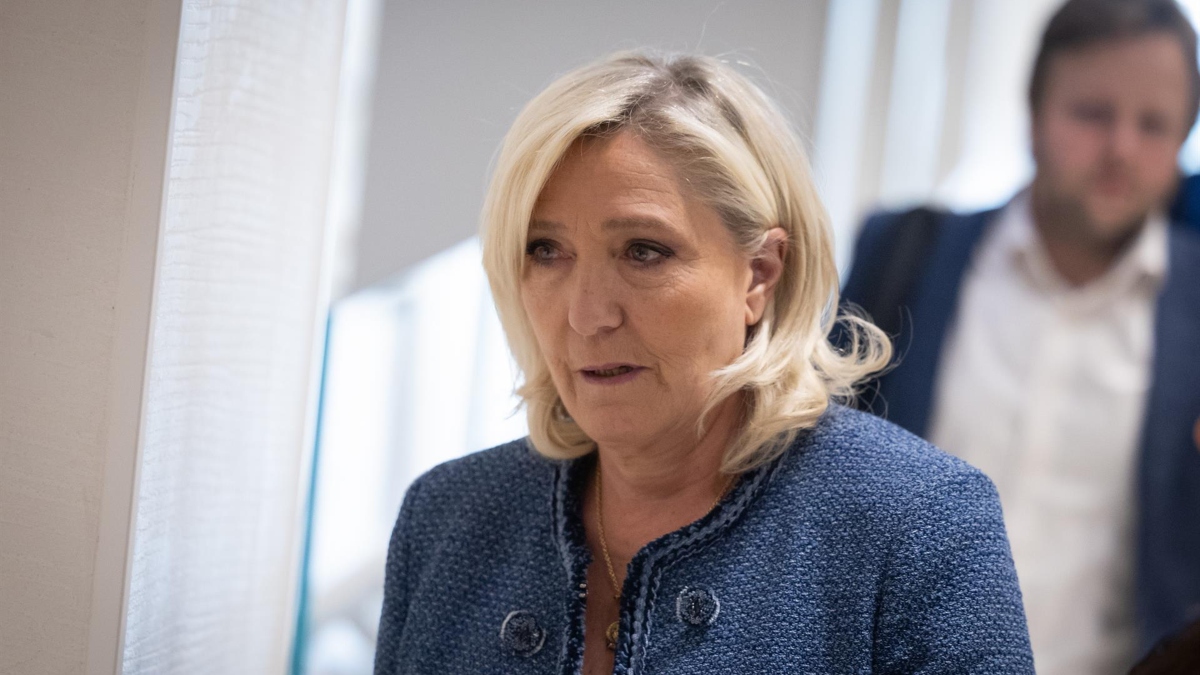 Le Pen acusa al sistema judicial de «lanzar una bomba nuclear» tras inhabilitarla cinco años