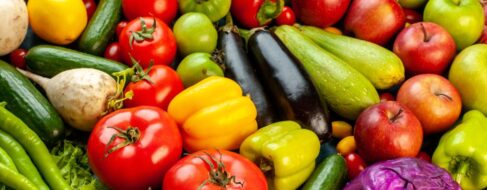 Las frutas y las verduras alargan la vida, pero ¿cuántas se deben tomar?