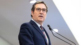 Garamendi (CEOE) rechaza que se impidan los despidos si los aranceles duran «de por vida»