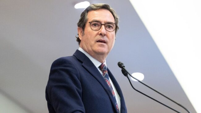 Garamendi (CEOE) rechaza que se impidan los despidos si los aranceles duran «de por vida»