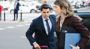 El novio de Ayuso niega ante la juez que ocultara sus ingresos de Quirón con una sociedad