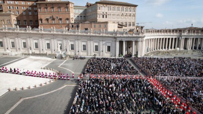 A qué hora es el funeral del papa Francisco: horario de la capilla ardiente y directo de la ceremonia