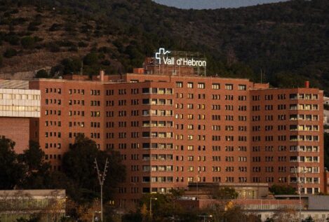 La presión hospitalaria fuerza al sistema público a subir el 6% las alianzas con la sanidad privada