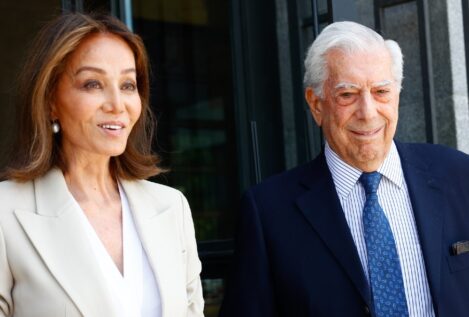 Isabel Preysler, en el punto de mira: los Vargas Llosa estudian demandarla por sus memorias