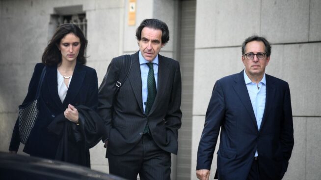 La Audiencia Nacional anula el archivo y envía a juicio a López Madrid por contratar a Villarejo