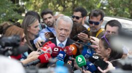 El juez multa al abogado de Begoña Gómez y a los de Vox y Hazte Oír por informar a la prensa