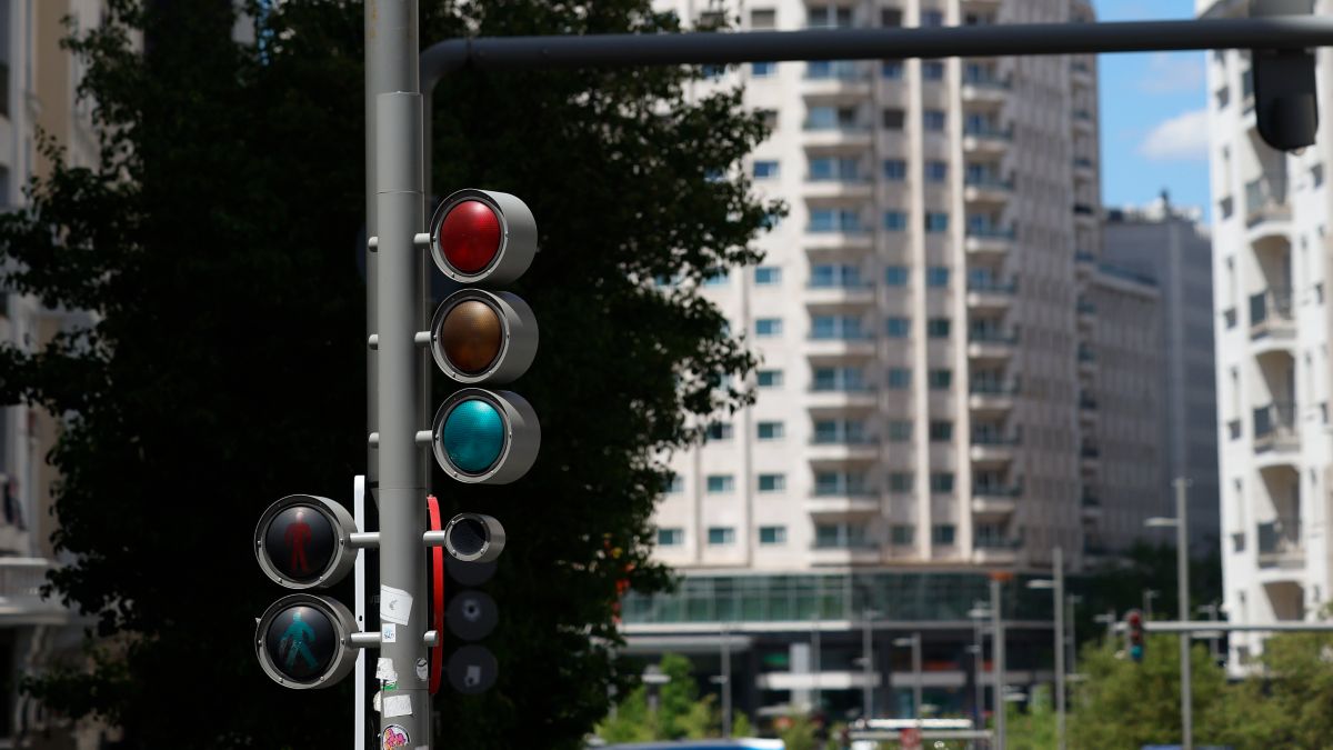 Red Eléctrica dice que se empieza a recuperar la luz y que el proceso puede tardar diez horas