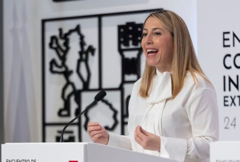 María Guardiola: con David Sánchez se sentará en el banquillo el PSOE «de los enchufes»