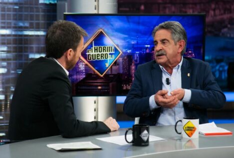 «No le voy a dejar en paz hasta que devuelva el dinero»: los ataques de Revilla contra el Emérito