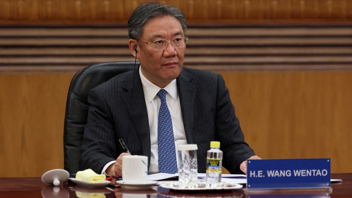 China insta a Estados Unidos a mantener un diálogo y cancelar los aranceles de inmediato