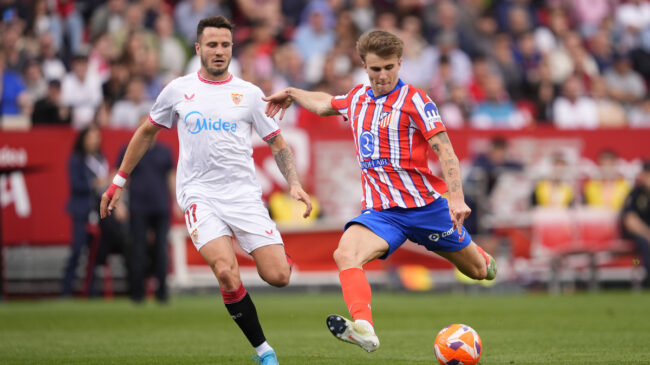 Un gol 'in extremis' de Barrios en el Pizjuán pone fin a la mala racha del Atlético de Madrid