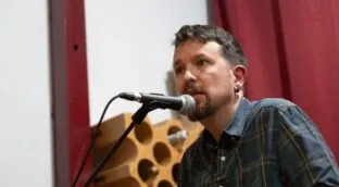 Iglesias reta a Sánchez: pide un referéndum sobre el rearme como hizo González en 1986