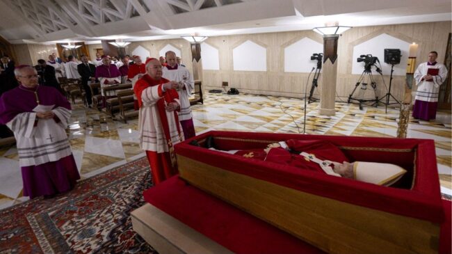 El funeral del papa Francisco tendrá lugar el sábado 26 de abril en la plaza de San Pedro