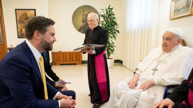 Los últimos actos del papa Francisco: la reunión con el vicepresidente de EEUU y el 'Urbi et Orbi'