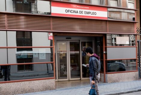 El paro sube en 193.700 personas en el primer trimestre, el peor dato de la década salvo 2020