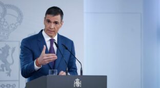 Sánchez: «Se están analizando todas las causas potenciales sin descartar ninguna hipótesis»