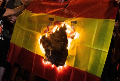 España, al borde del colapso constitucional, según el último informe de NEOS